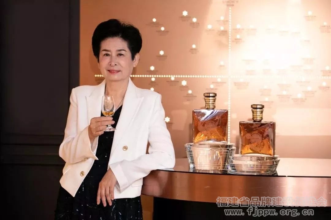 豪威名酒董事长吴玲玲女士