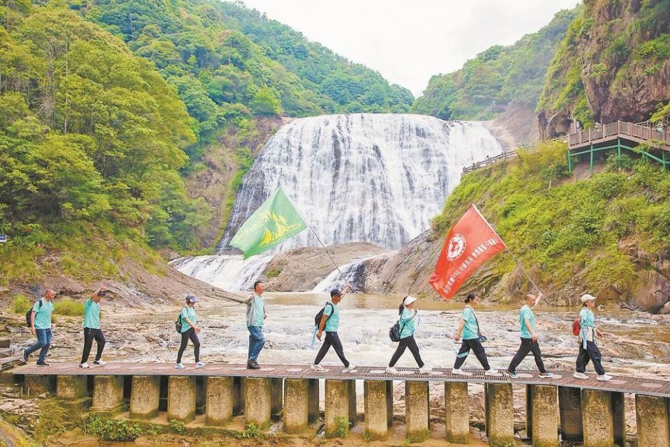 以生态康养为核，构建“24℃”文旅新范式