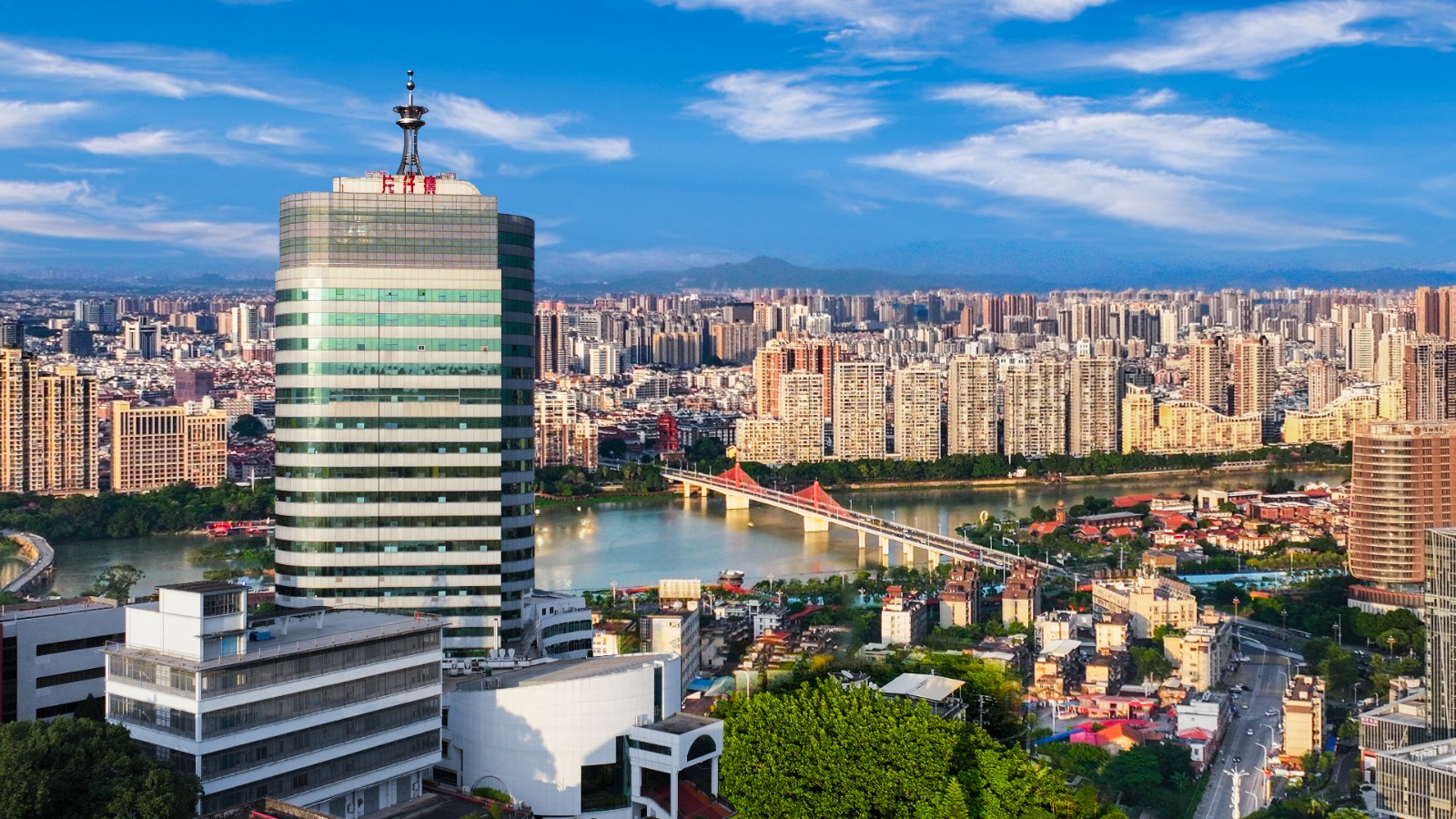 B6AC8416BBD5380C40DE21D648F7EC4C