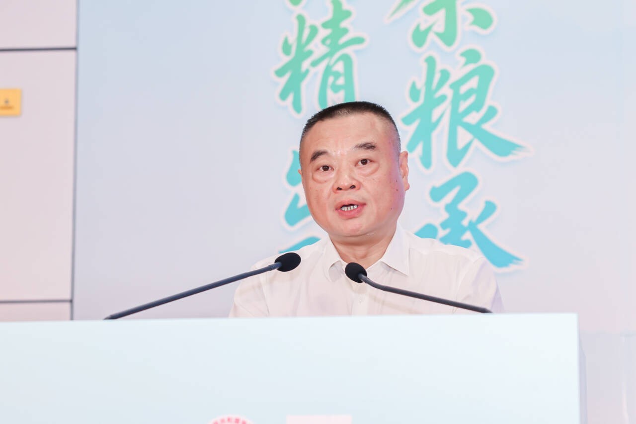 1.邵武市政协党组书记、主席 叶永青致辞